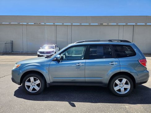 Used 2010 Subaru Forester 2.5X Premium w/ Popular Equipment Group 1A AWD/4WD image 4