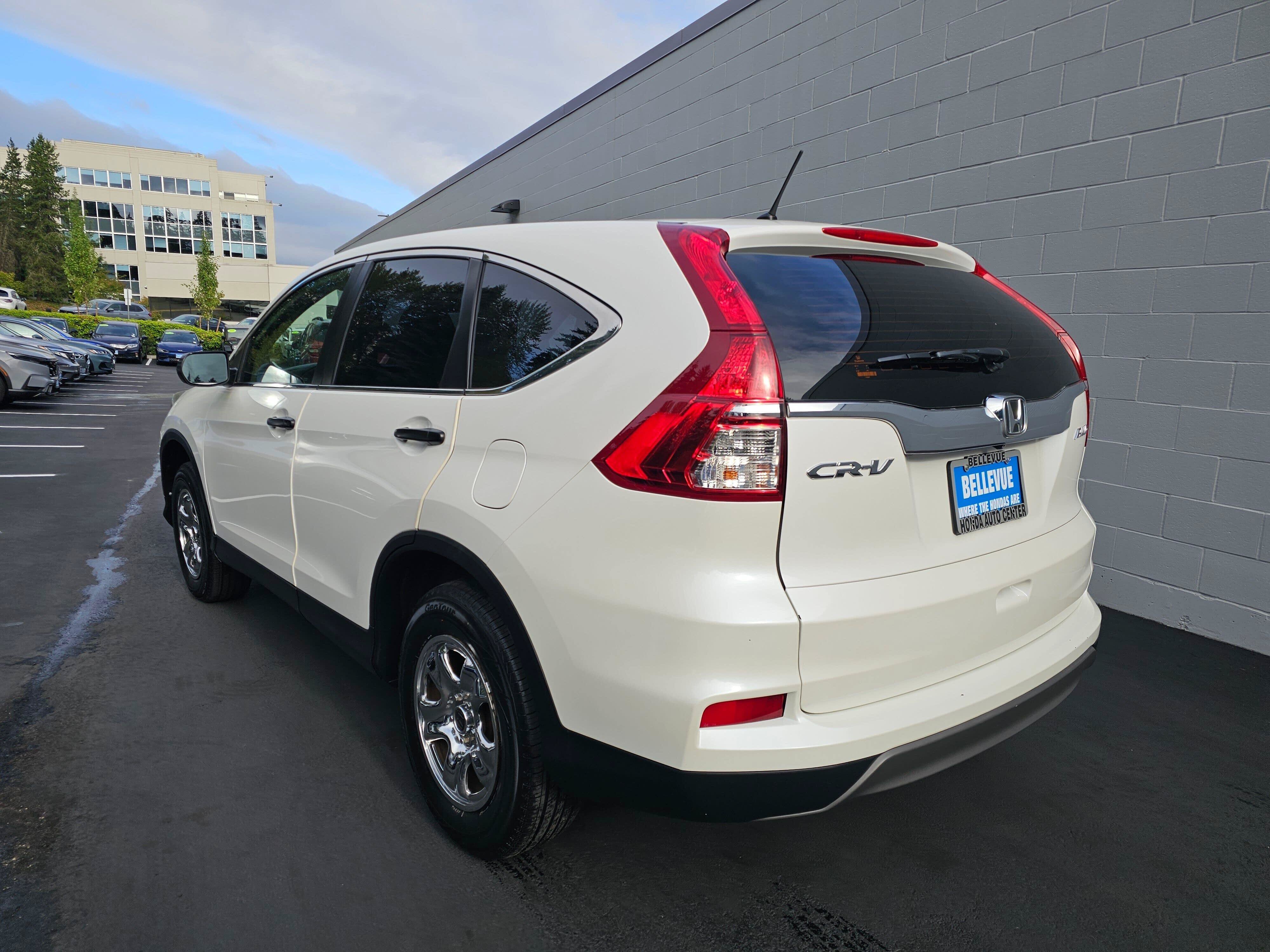 Used 2015 Honda CR-V LX image 5