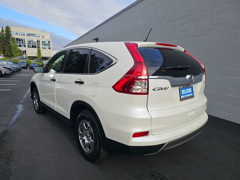 Used 2015 Honda CR-V LX image 5