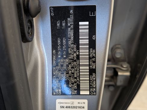 Used 2017 Lexus LX 570 4WD w/ Luxury Package image 45