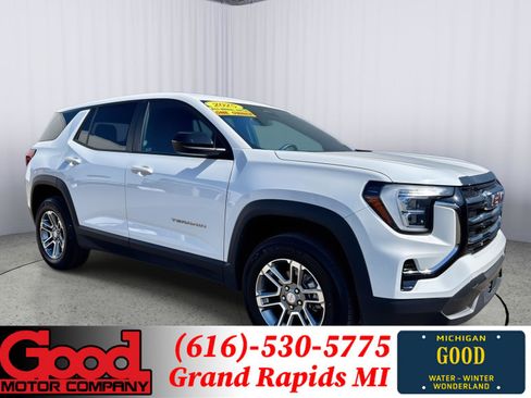Used 2025 GMC Terrain Elevation AWD/4WD image 1