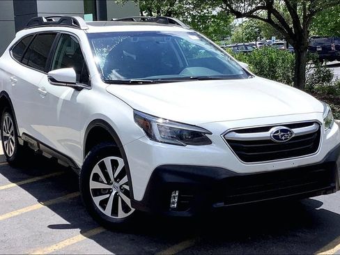 Used 2020 Subaru Outback Premium w/ Popular Package #1 AWD/4WD image 39