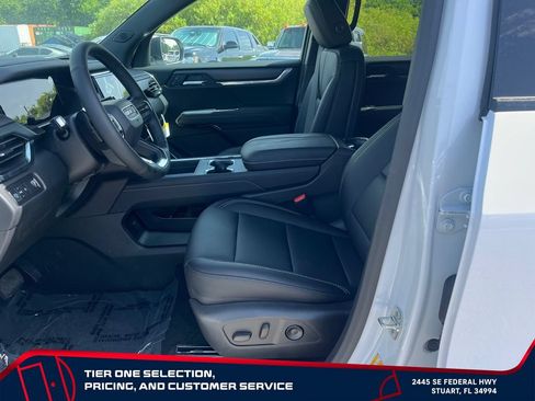New 2026 GMC Acadia Elevation w/ Black Edition FWD image 9