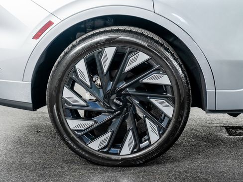 Used 2024 Lincoln Nautilus Black Label w/ Jet Appearance Package (87T) image 9