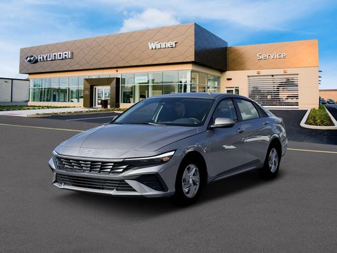 New 2026 Hyundai Elantra SE image 1