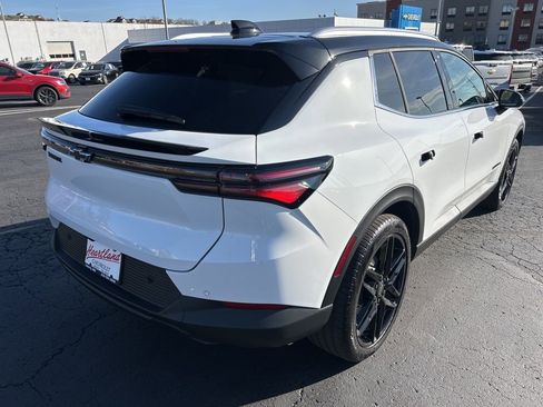 New 2026 Chevrolet Equinox EV LT w/ LPO, Blackout Package FWD image 5