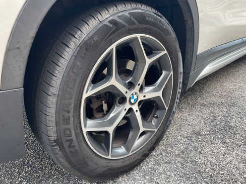 Used 2019 BMW X1 xDrive28i w/ Convenience Package AWD/4WD image 11