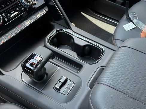 New 2026 GMC Sierra 1500 AT4 w/ AT4 Premium Package AWD/4WD image 30