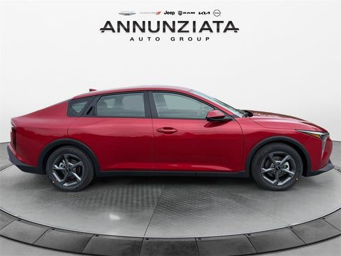 New 2025 Kia K4 LXS image 6