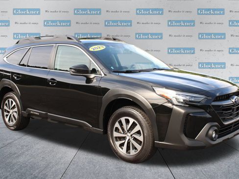 Used 2023 Subaru Outback Premium AWD/4WD image 3