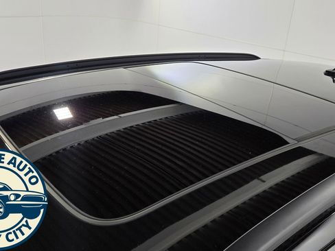 Used 2021 Audi e-tron Premium w/ Convenience Plus Package AWD/4WD image 10