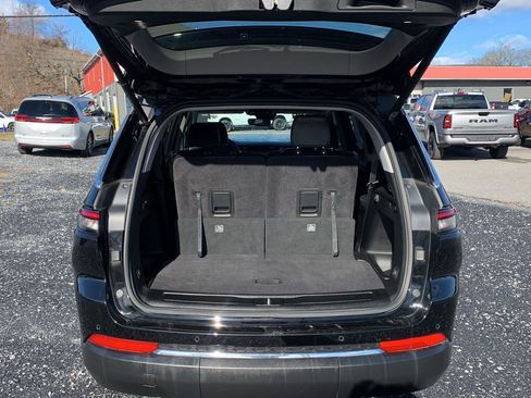 Certified 2023 Jeep Grand Cherokee L Limited image 15