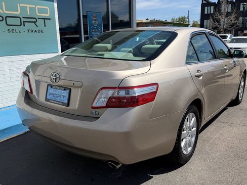Used 2007 Toyota Camry Hybrid FWD image 2