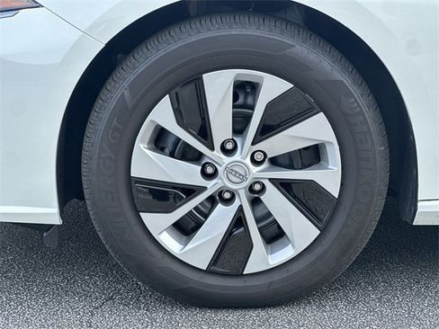 Certified 2025 Nissan Altima 2.5 S image 31