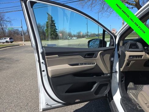 Used 2024 Honda Odyssey EX image 19