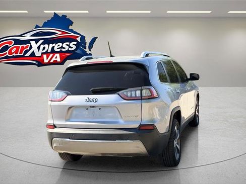 Used 2019 Jeep Cherokee Limited FWD image 10