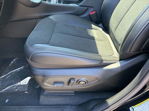 New 2026 Jeep Grand Cherokee Altitude AWD/4WD image 14