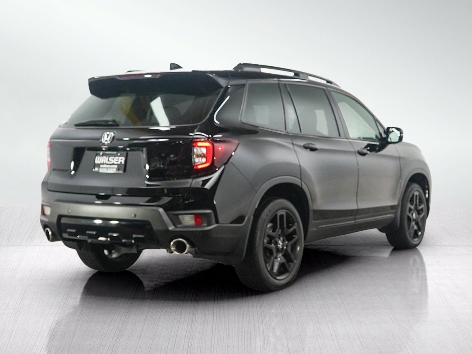 Used 2024 Honda Passport Black Edition image 5