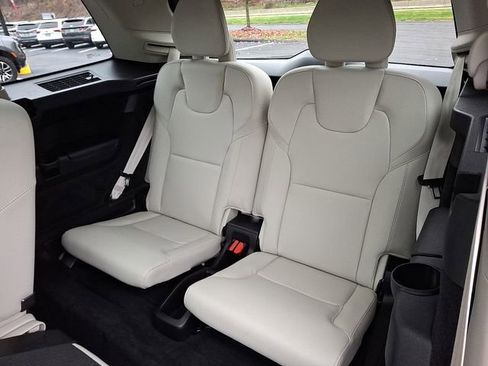 Used 2023 Volvo XC90 B5 Plus w/ Protection Package Premier image 13