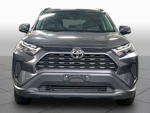 Used 2025 Toyota RAV4 XLE image 4
