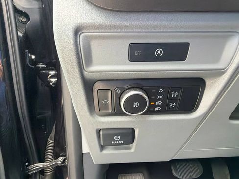 Used 2025 Ford F150 XLT w/ Equipment Group 301A Standard AWD/4WD image 18
