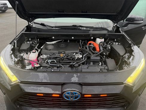 Used 2022 Toyota RAV4 SE image 20