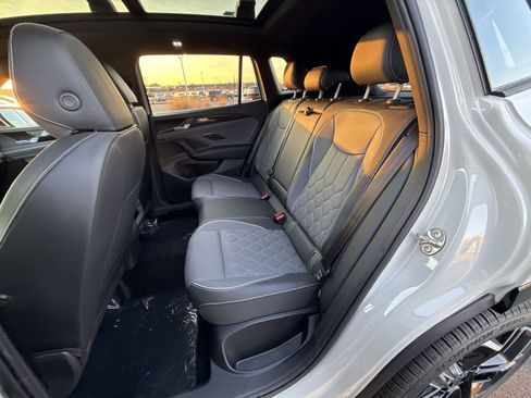 New 2026 Volkswagen Tiguan SEL R-Line image 24