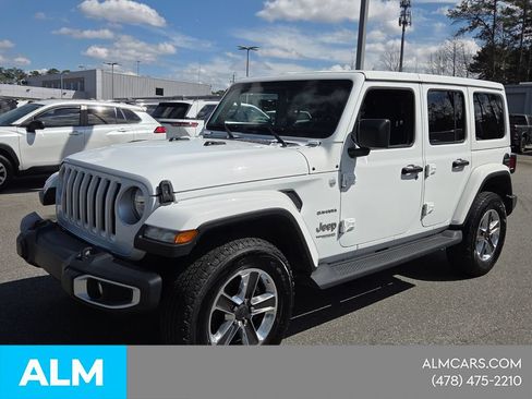 Used 2022 Jeep Wrangler Unlimited Sahara w/ Cold Weather Group AWD/4WD image 3