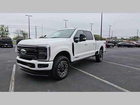 Used 2026 Ford F350 Platinum w/ FX4 Off-Road Package image 22