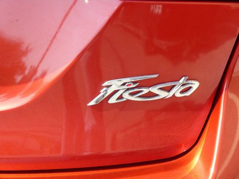 Used 2019 Ford Fiesta SE FWD image 9