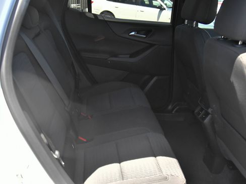 Used 2025 Chevrolet Equinox LT FWD image 43