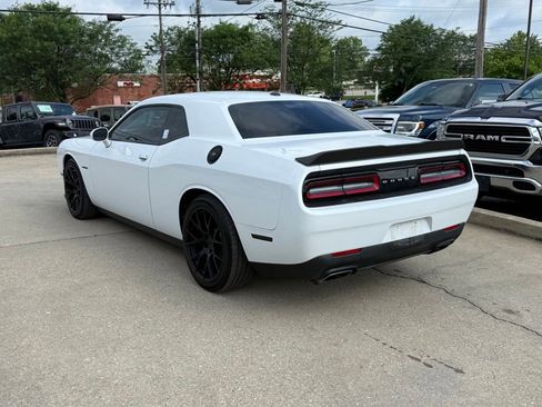 Used 2021 Dodge Challenger R/T RWD image 8