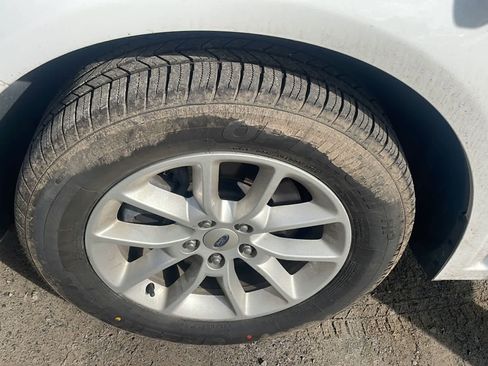 Used 2015 Ford Flex SE image 19