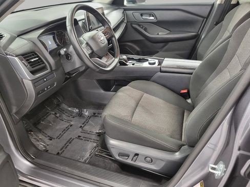 Used 2025 Nissan Rogue SV image 10