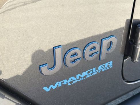 Used 2021 Jeep Wrangler Unlimited Rubicon 4xe w/ Steel Bumper Group image 30