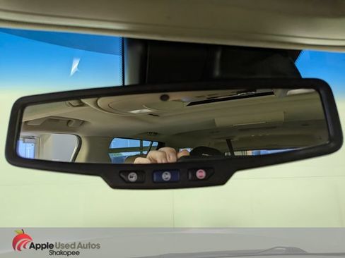 Used 2015 Chevrolet Suburban LTZ AWD/4WD image 34
