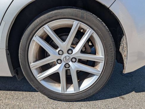 Used 2015 Lexus CT 200h image 29