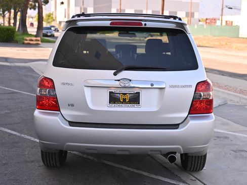 Used 2006 Toyota Highlander Sport FWD image 5