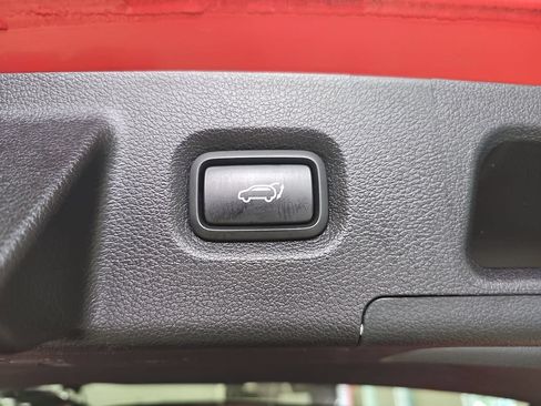 Used 2023 Hyundai Santa Fe Limited AWD/4WD image 13