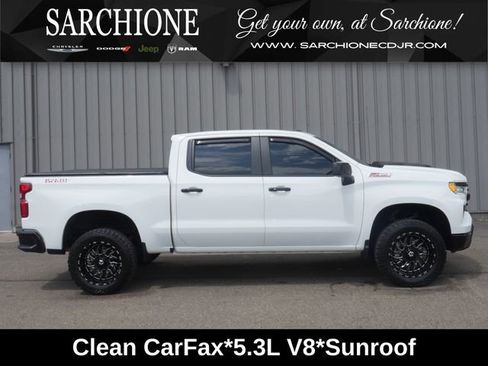 Used 2024 Chevrolet Silverado 1500 LT Trail Boss w/ Convenience Package II AWD/4WD image 1