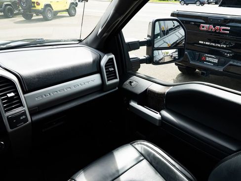 Used 2019 Ford F250 Lariat w/ Chrome Package AWD/4WD image 10