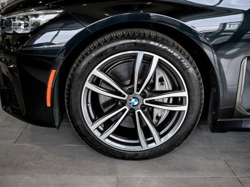 Used 2020 BMW 750i xDrive w/ Executive Package AWD/4WD image 45