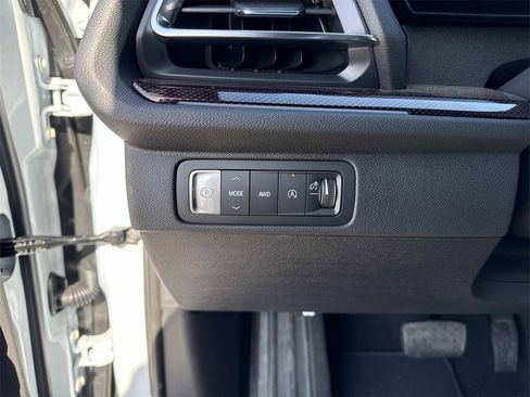 New 2026 Chevrolet Traverse RS image 13