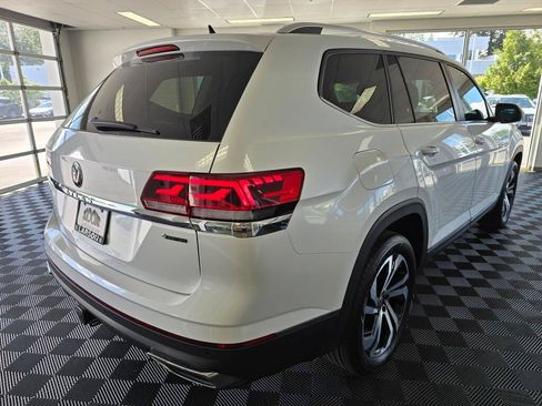 Used 2023 Volkswagen Atlas SEL AWD/4WD image 3