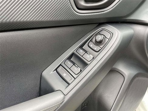 Used 2024 Subaru Crosstrek 2.0i Premium image 17