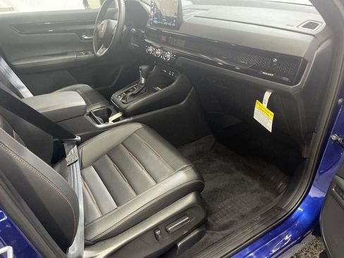 Used 2025 Honda CR-V Sport Touring image 25