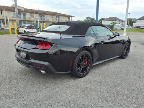Certified 2025 Ford Mustang GT Premium RWD image 2
