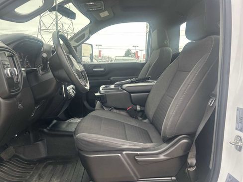 Used 2022 GMC Sierra 2500 Pro w/ Fleet Convenience Package image 17