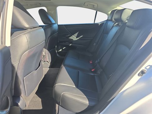 Used 2024 Lexus ES 250 w/ Premium Package image 13