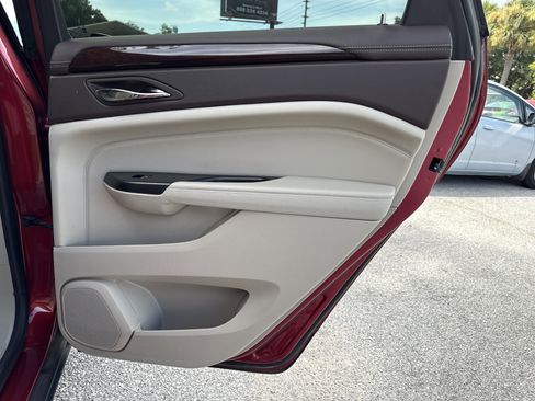 Used 2016 Cadillac SRX Luxury w/ Driver Awareness Package image 28